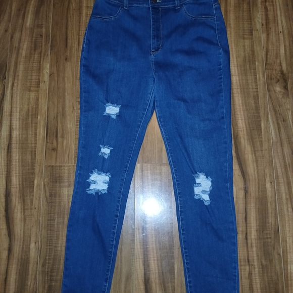 Fashion Nova Blue Distressed Skinny Jeans - Picture 1 of 5